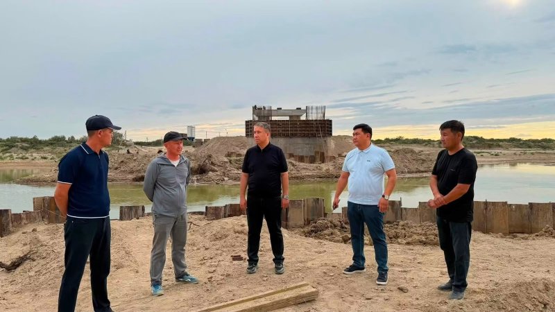 АУДАН ӘКІМІ ҚАРЛАН КӨПІРІНІҢ ҚҰРЫЛЫС ЖҰМЫСТАРЫН КӨРДІ